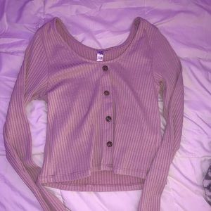 tight fitting long sleeve crop top